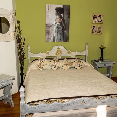 Mesonisi Maisonette