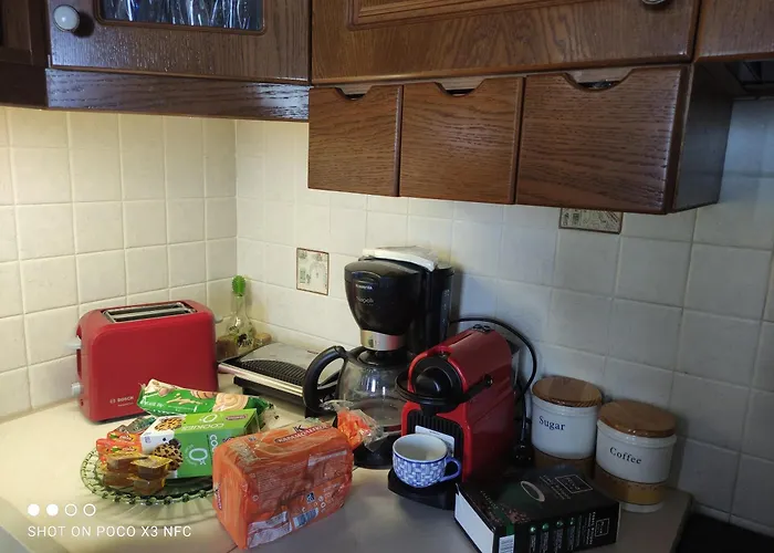 Mesonisi Maisonette * أفيسوس