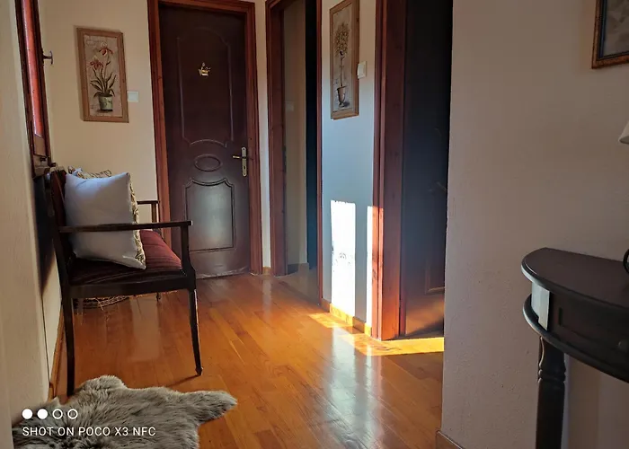 Mesonisi Maisonette بيت للعطل