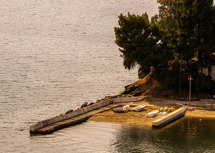 Mesonisi Maisonette *