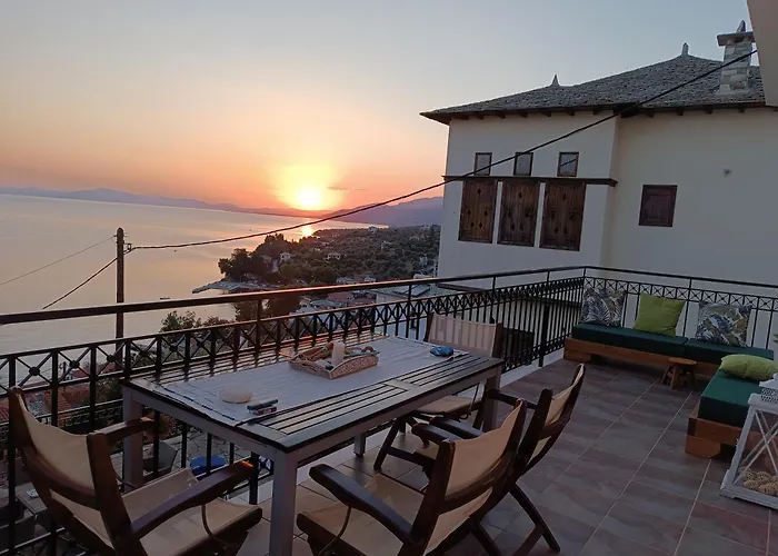 بيت للعطل Mesonisi Maisonette