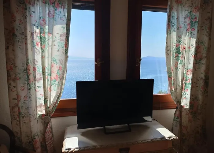 بيت للعطل Mesonisi Maisonette أفيسوس