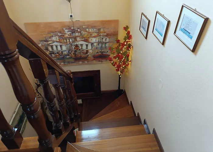 Mesonisi Maisonette * أفيسوس