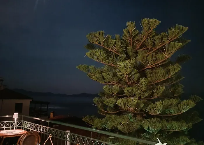 Mesonisi Maisonette * أفيسوس