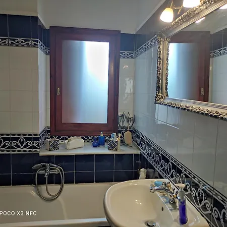 펜션 Mesonisi Maisonette *