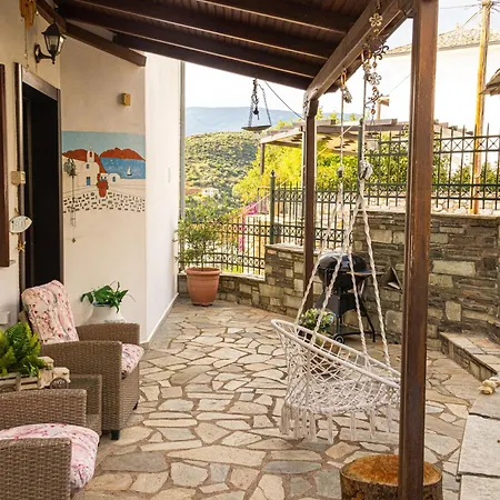 Mesonisi Maisonette Афиссос