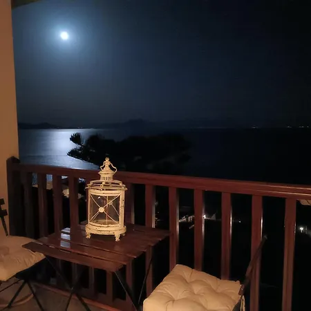 Дом отдыха Mesonisi Maisonette *