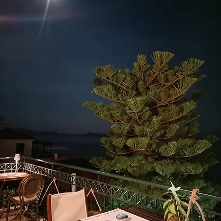 Mesonisi Maisonette * Afissos
